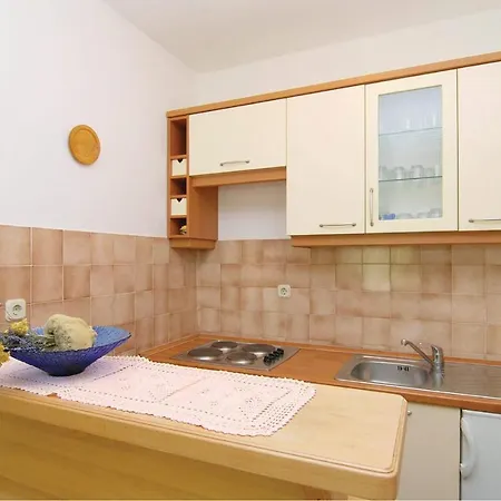 Five-bedroom Holiday In Holiday home Srima