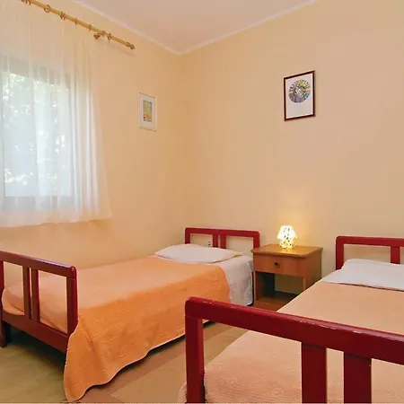 Five-bedroom Holiday In *