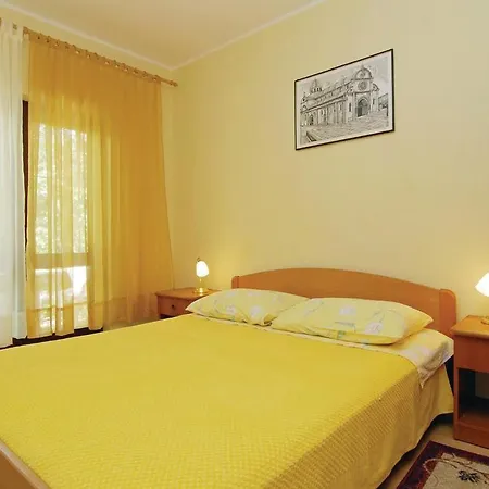 Five-bedroom Holiday In